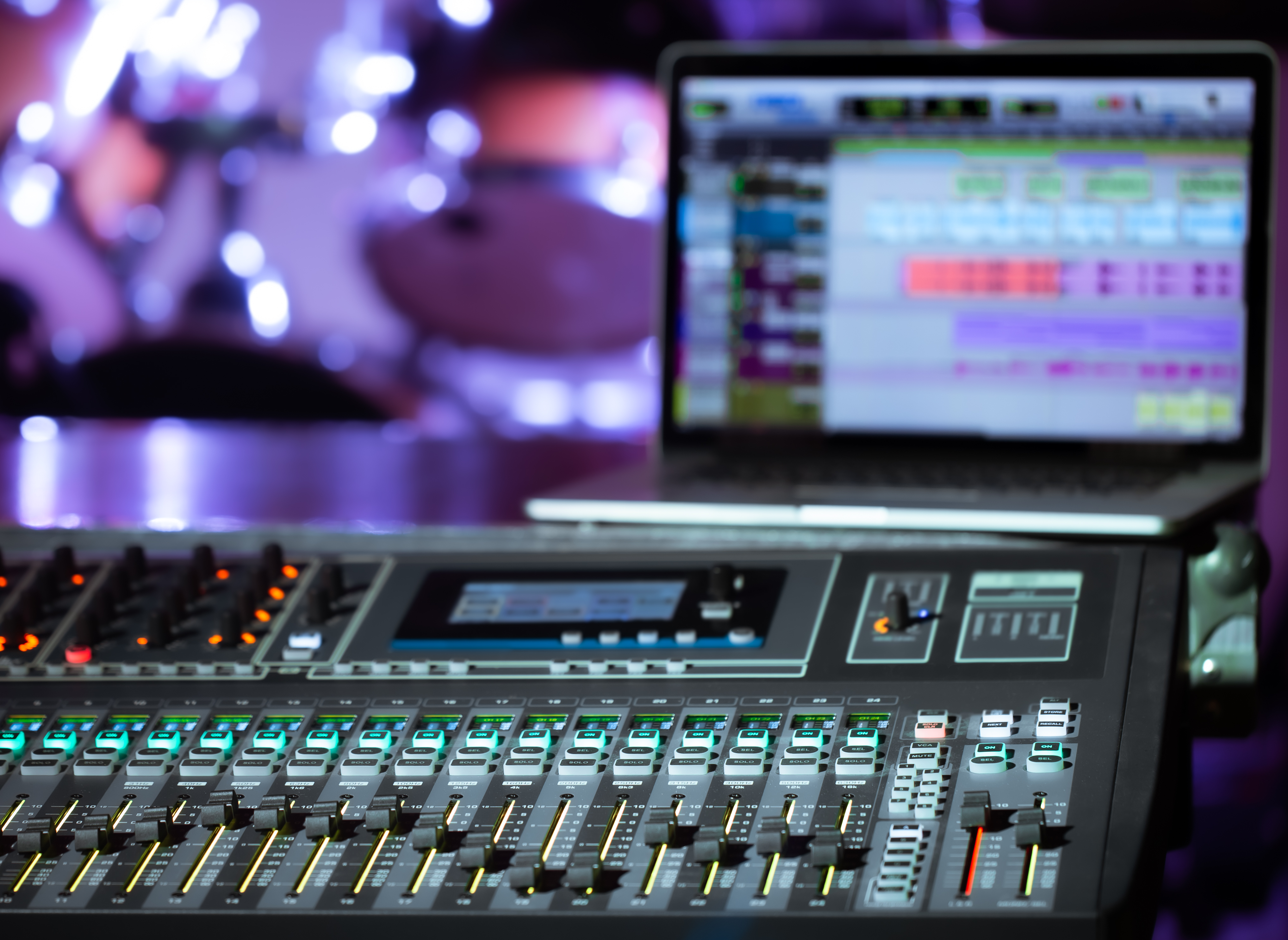 Multimedia & Technicians